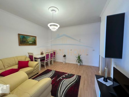 Shitet, Apartament 2+1, Rruga Thesarit, Fresk, Tirane