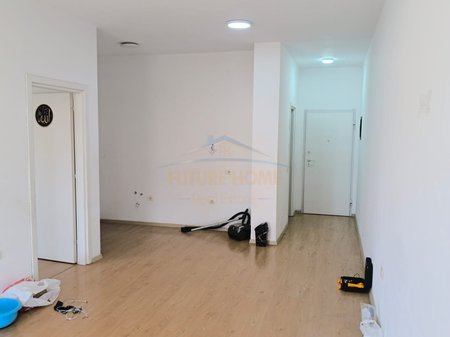 Qera, Apartament 1+1, 5 Maji