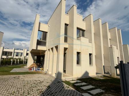 Affitto, Villa su 3 Piani, Complesso "Green Valley", Lago Secco, Tirana