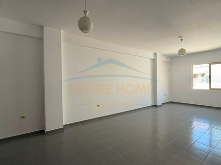 Apartment 2+1 for sale – Yzberisht, opposite KMY.