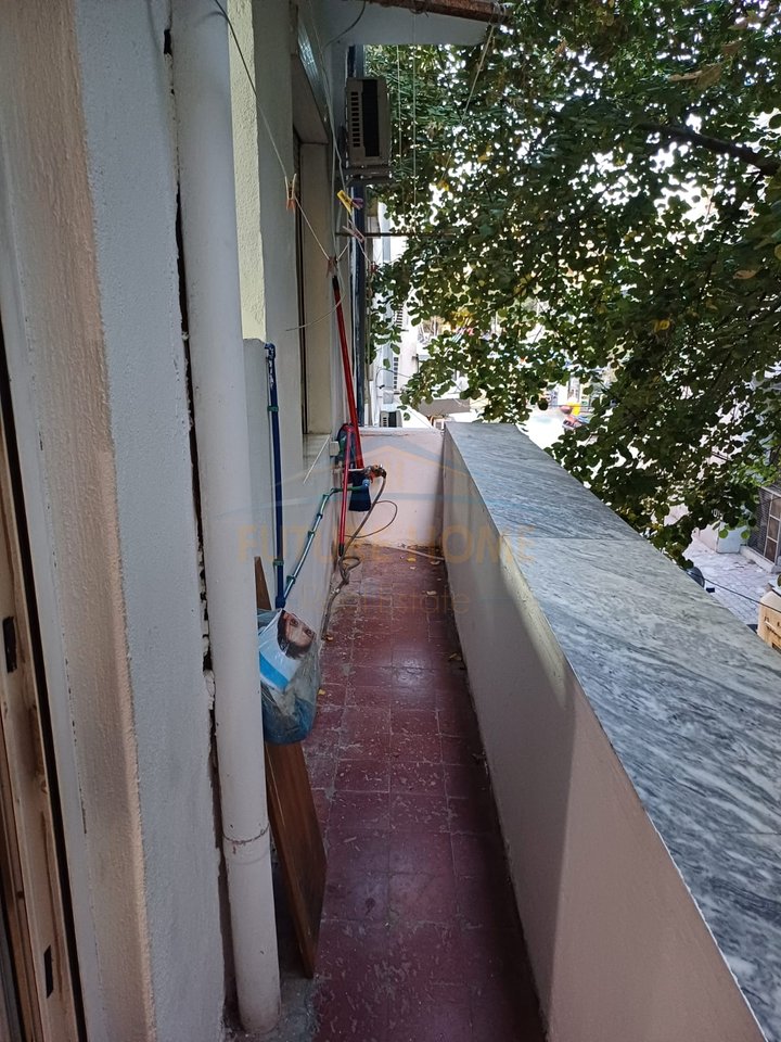 Shitet, Apartament 2+1, Sheshi Wilson, Tiranë