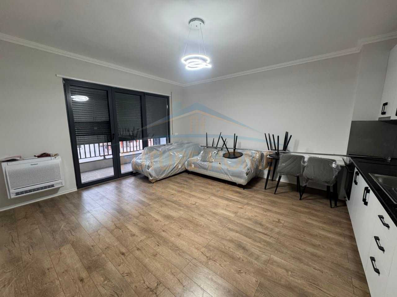 Qera, Apartament 1+1, Jordan Misja, Tirane