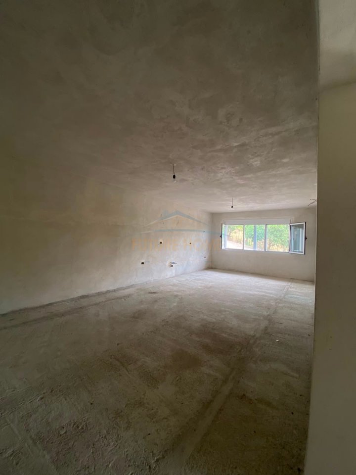 For sale, Building + Land, Babice e Madhe, Vlore