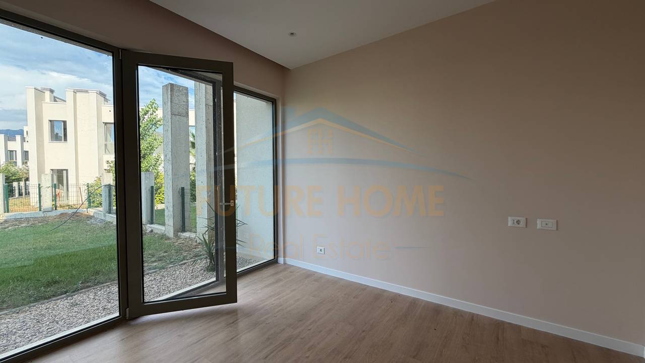 Rent, 3-Storey Villa, "Green Valley" Complex, Dry Lake, Tirana