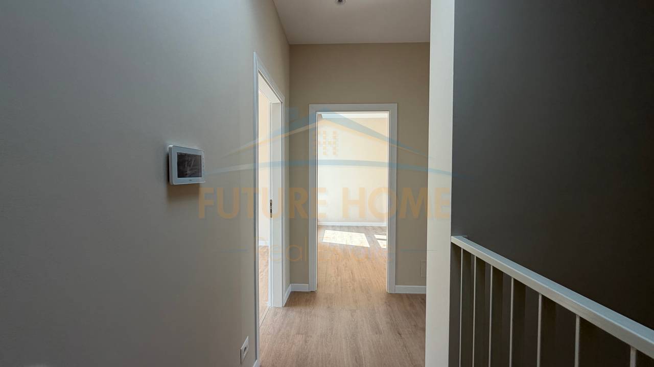 Rent, 3-Storey Villa, "Green Valley" Complex, Dry Lake, Tirana