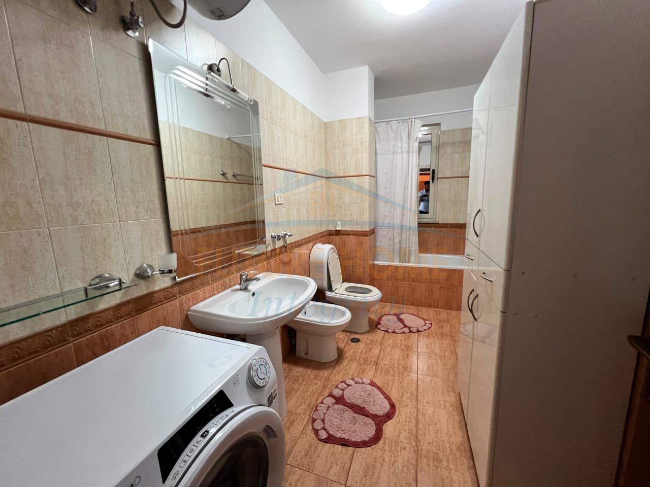 Qera, Apartament 2+1+2, Rruga e Elbasanit, Tiranë.