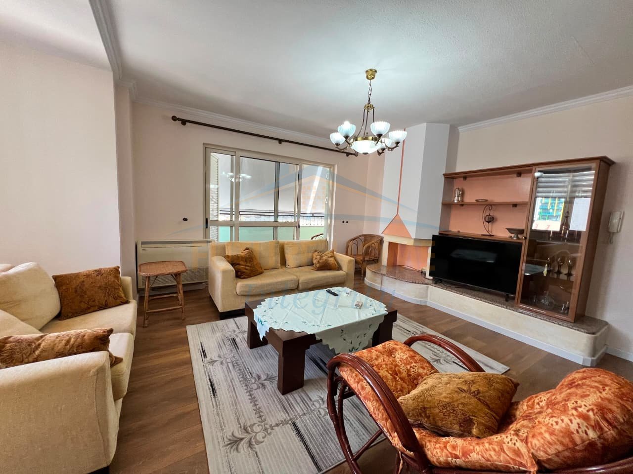 Qera, Apartament 2+1+2, Rruga e Elbasanit, Tiranë.