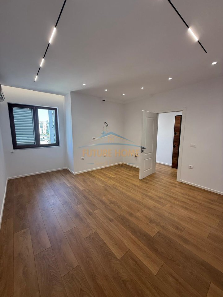 For sale, Apartment 2+1+1, Fadil Bodinaku Street, Tirana