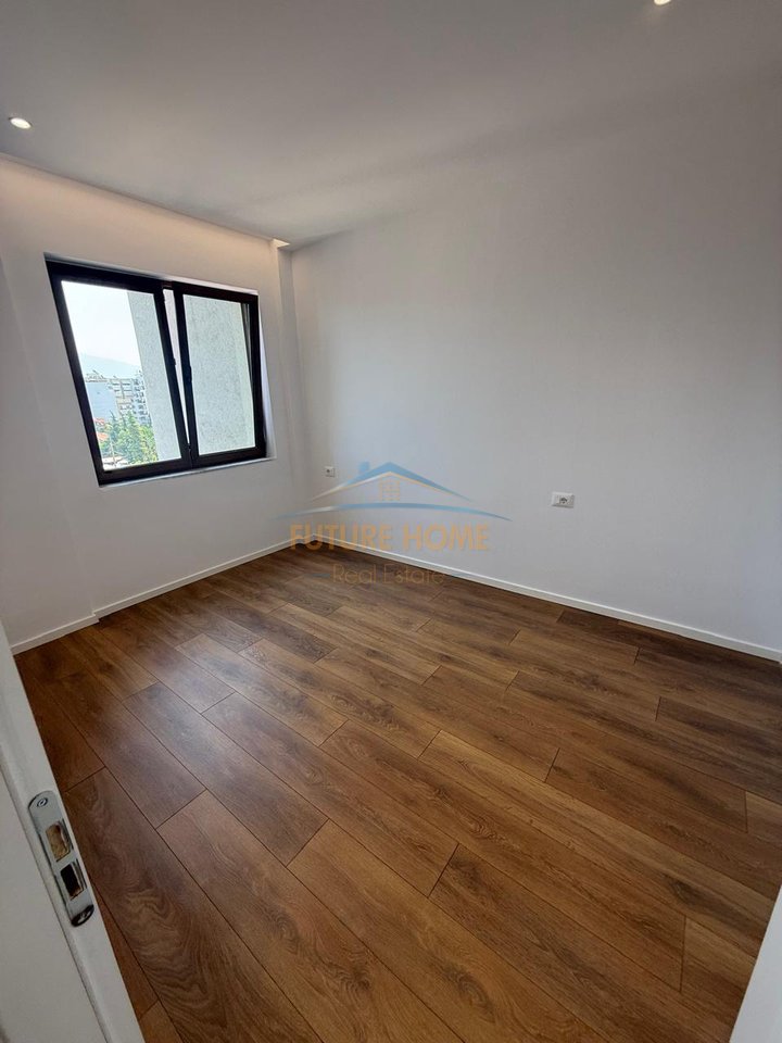 Shitet, Apartament 1+1, Rruga Fadil Bodinaku, Tiranë