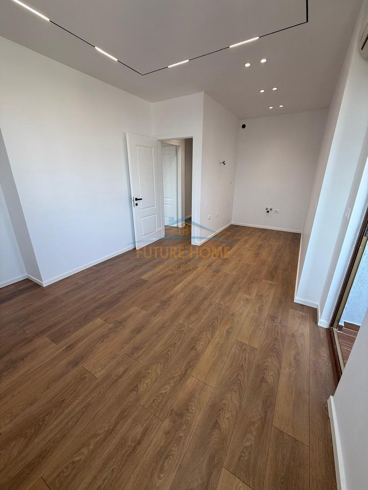 Shitet, Apartament 1+1, Rruga Fadil Bodinaku, Tiranë