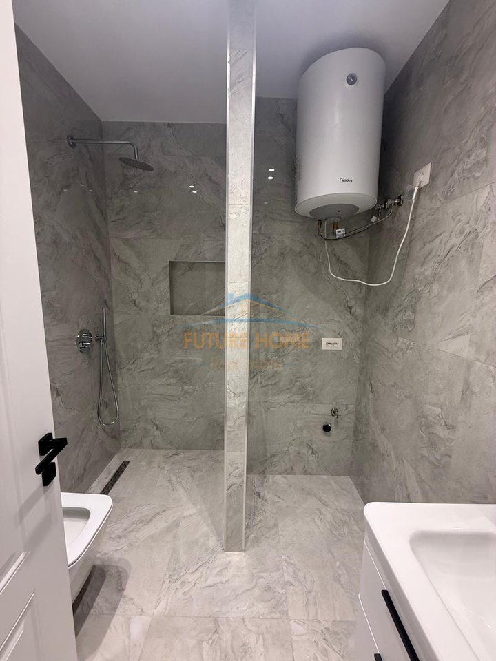 Shitet, Apartament 1+1, Rruga Fadil Bodinaku, Tiranë