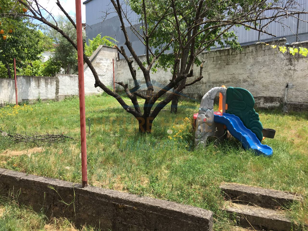 Qera, Vilë 3-Katëshe, Kodra e Priftit, Tiranë.