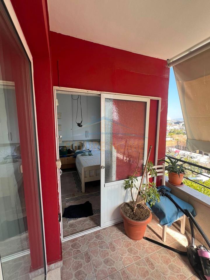 Shitet, Apartament 2+1+2, Unaza e Re