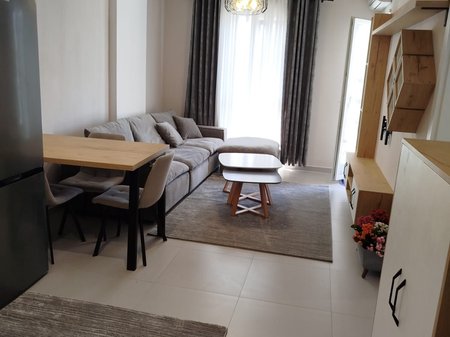 Qera, Apartament 1+1+Post Parkimi, Univers City, Tiranë.