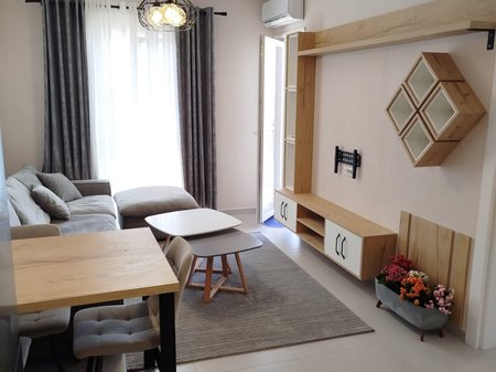 Qera, Apartament 1+1+Post Parkimi, Univers City, Tiranë.
