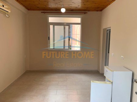 Affitto, Locale per ufficio, Myslym Shyr