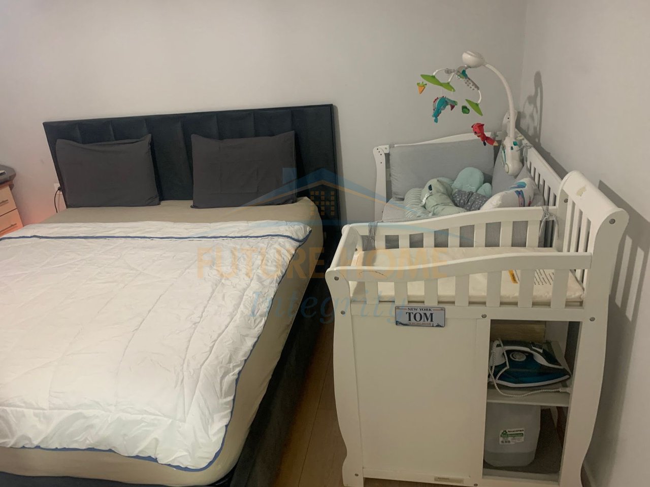 Shitet, Apartament 2+1, Stacioni i Trenit, Tiranë.