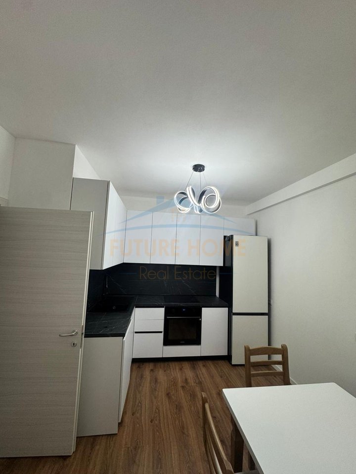 Shitet, Apartament 1+1, Kompleksi E-88, Laprakë