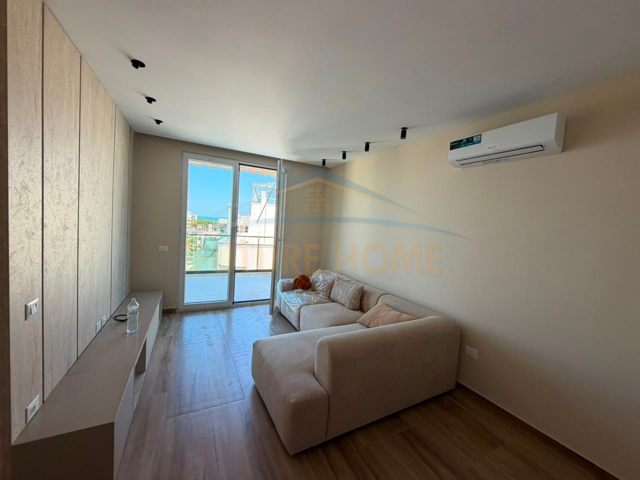 Qera, Apartament 1+1, Mali Robit, Golem