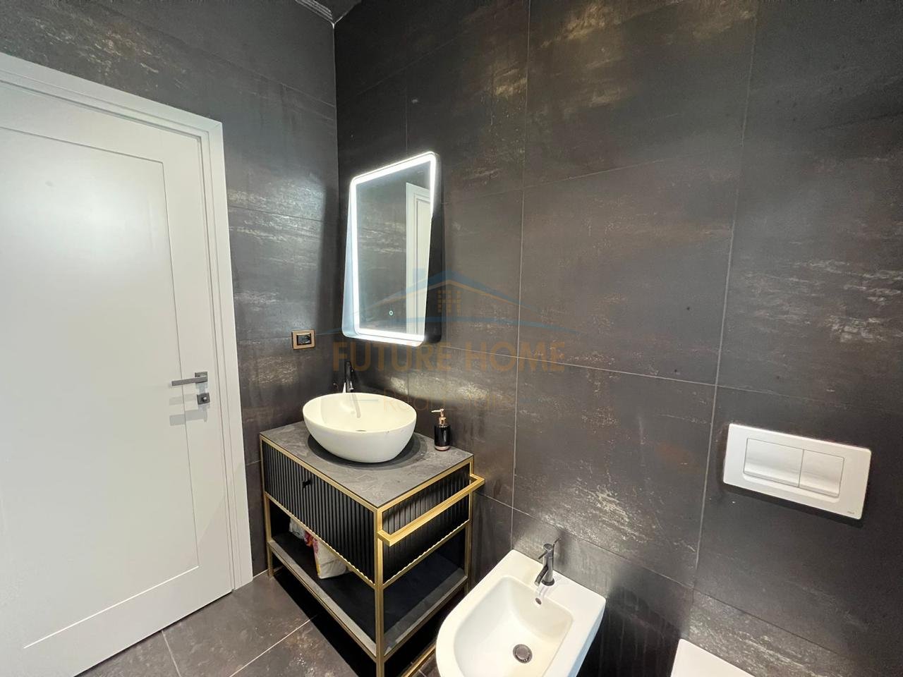 Rent, Apartment 2+1+2, Dry Lake, Tirana