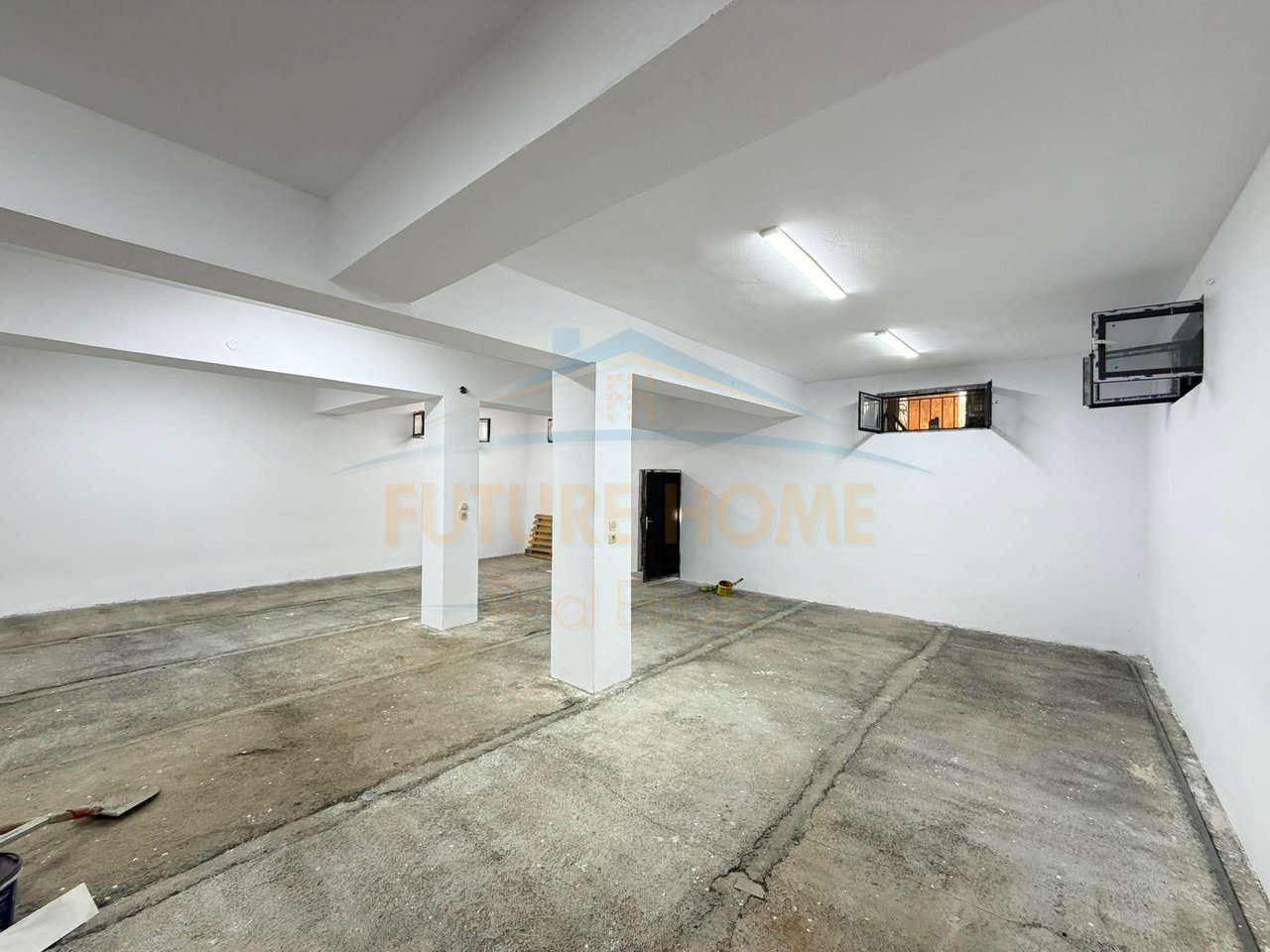 Rent, Business Premises, Laprakë