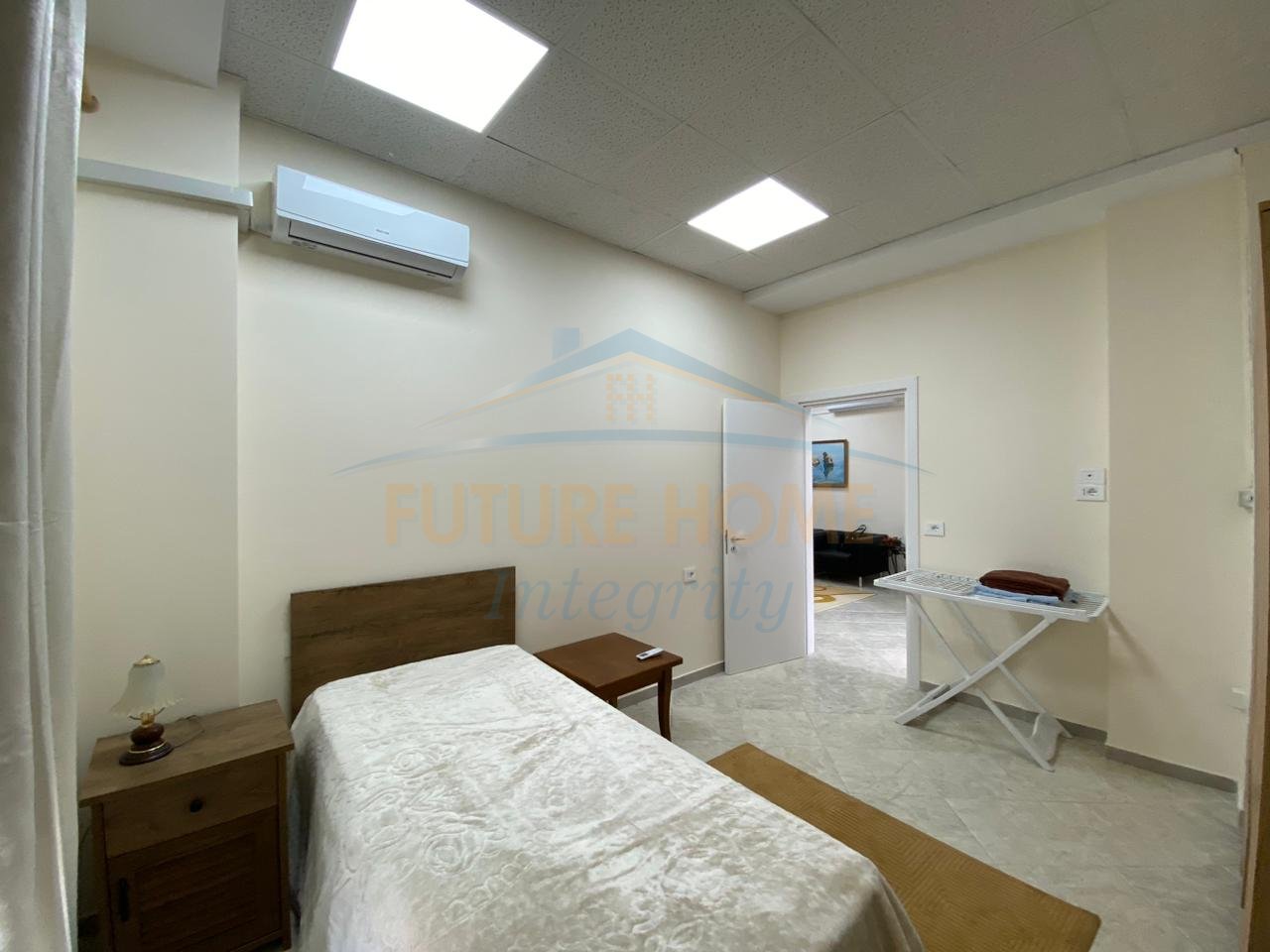 Qera, Apartament 2+1, Rruga e Kavajës, Tiranë.