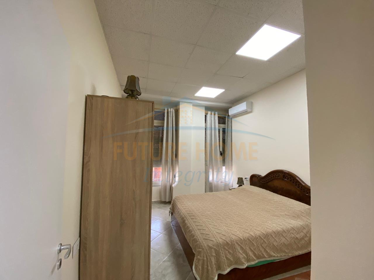Qera, Apartament 2+1, Rruga e Kavajës, Tiranë.