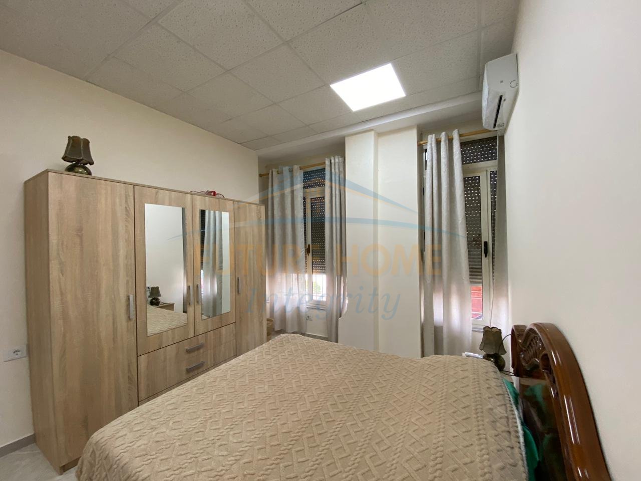 Qera, Apartament 2+1, Rruga e Kavajës, Tiranë.