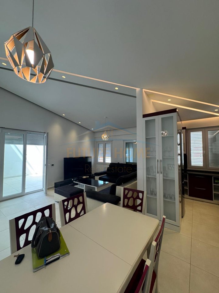 In vendita, Appartamento 2+1+2+Veranda, Via Shefqet Kuka, Fresk