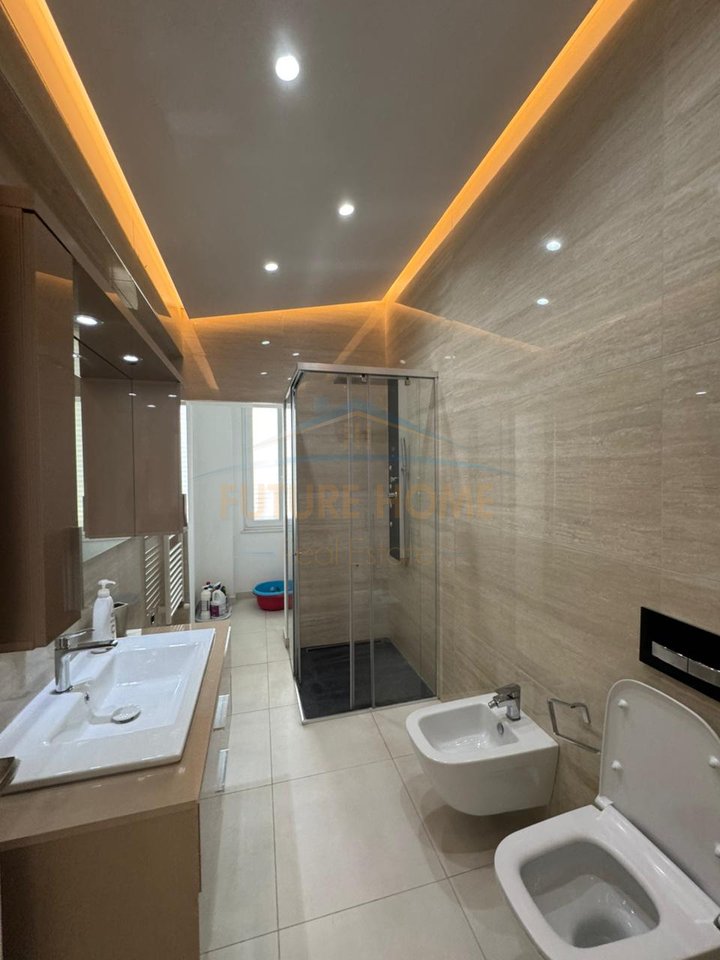 In vendita, Appartamento 2+1+2+Veranda, Via Shefqet Kuka, Fresk