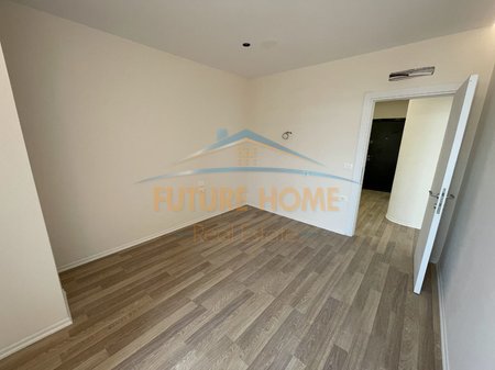 Shitet, Apartament 2+1, Unaza e re, Tiranë.