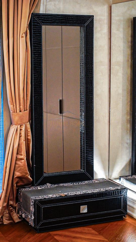 Shitet, Apartament Luxury 2+1+2, Komuna e Parisit, Tiranë.