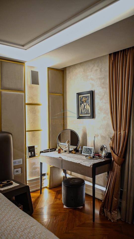 Shitet, Apartament Luxury 2+1+2, Komuna e Parisit, Tiranë.