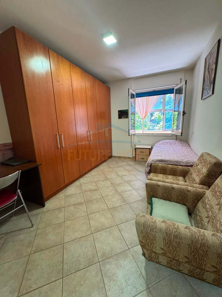 Shitet, Apartament 2+1+2, Rruga e Kosovarëve