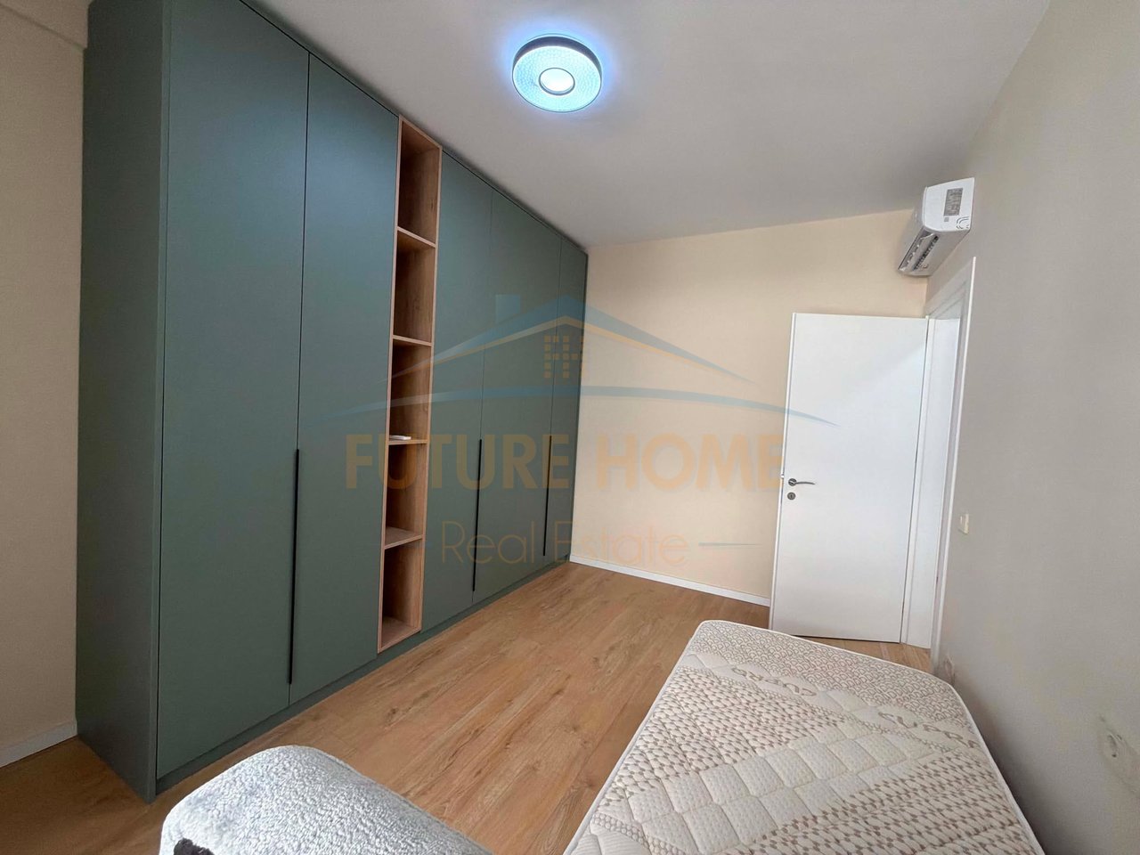 Affitto, Appartamento 3+1+2 + Parcheggio, Golden Tower, Via Mine Peza