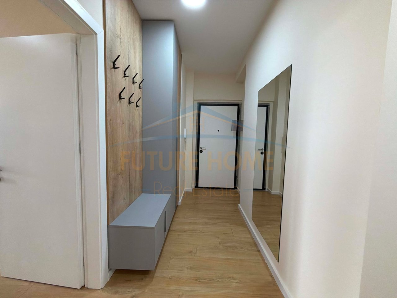 Affitto, Appartamento 3+1+2 + Parcheggio, Golden Tower, Via Mine Peza
