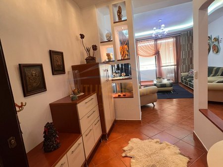 In affitto, appartamento 2+1+2, 21 dicembre