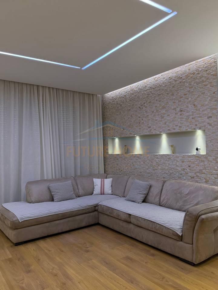 Qera, Apartament 2+1+2, Qender, Tirane