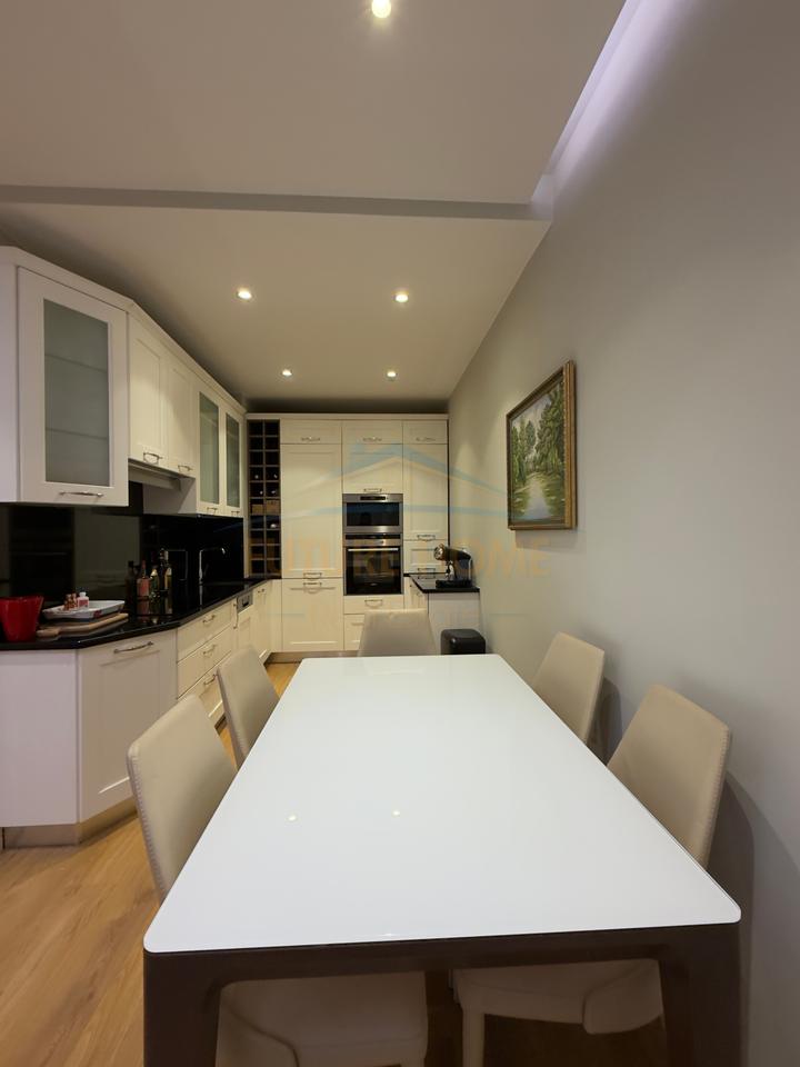 Sale, Apartment 2+1+2, Center, Tirana