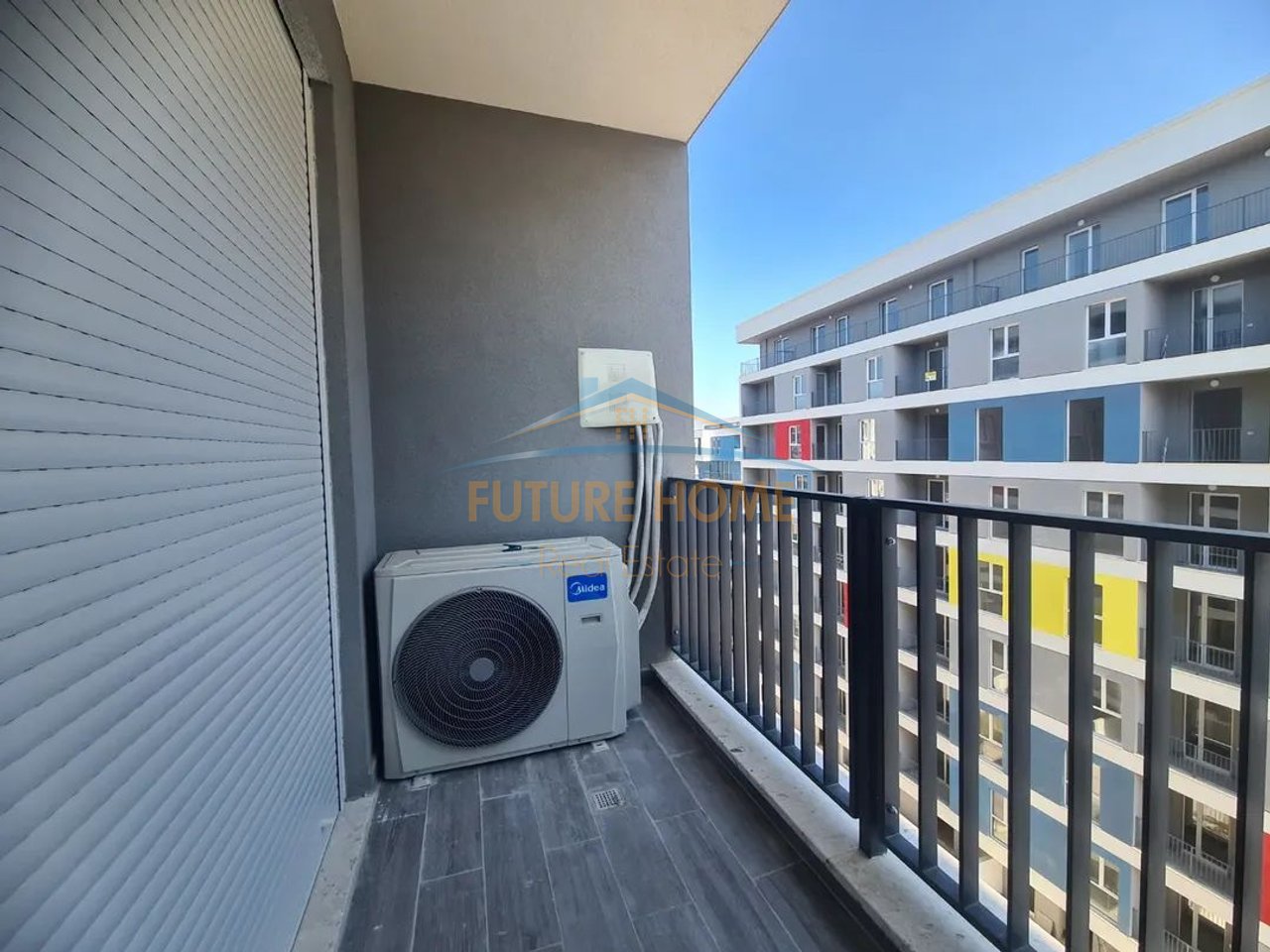 Affitto, appartamento 2+1 con posto auto a Univers City QTU!