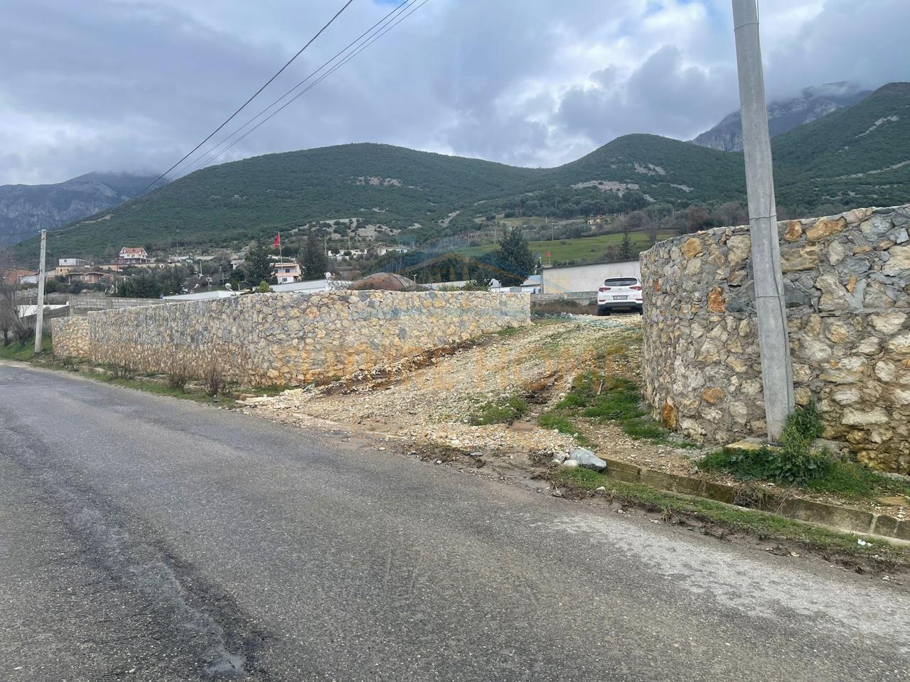 Qera, Tokë ,Tufinë, Tiranë