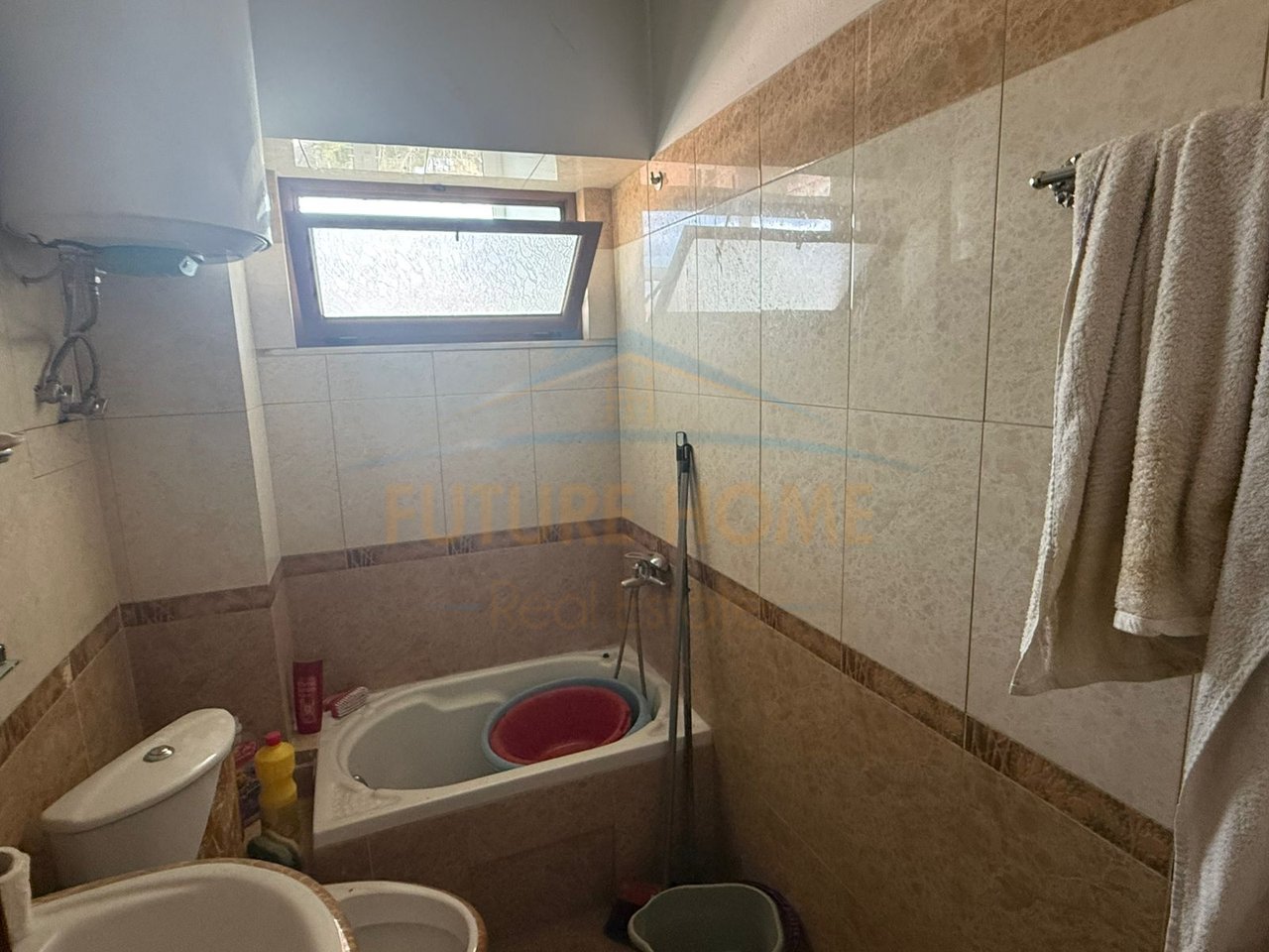 In vendita, Appartamento 1+1, Quartiere 10, Korçë