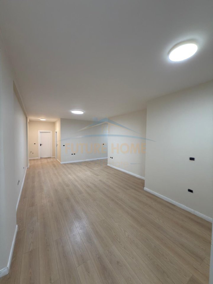 In vendita, Appartamento 3+1, Kodra e Diellit