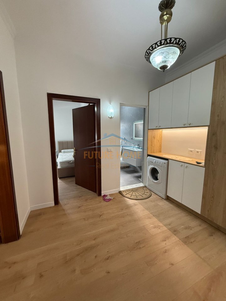 Affitto, Appartamento 2+1, Via Kongresi i Manastirit, Tirana.