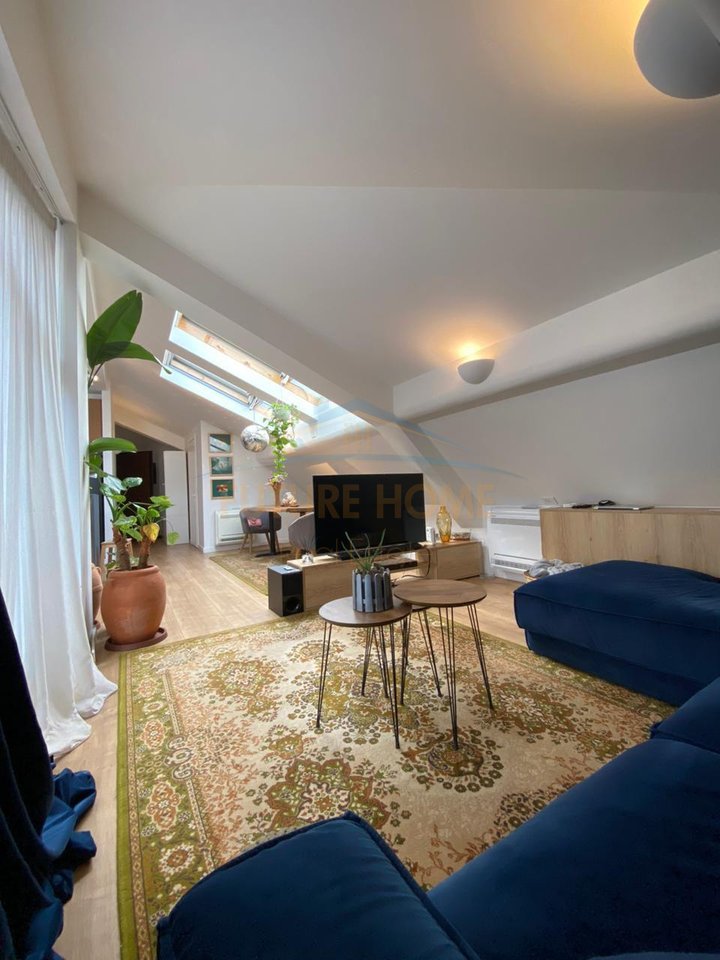 Shitje, Penhouse 1+1,  ish Blloku