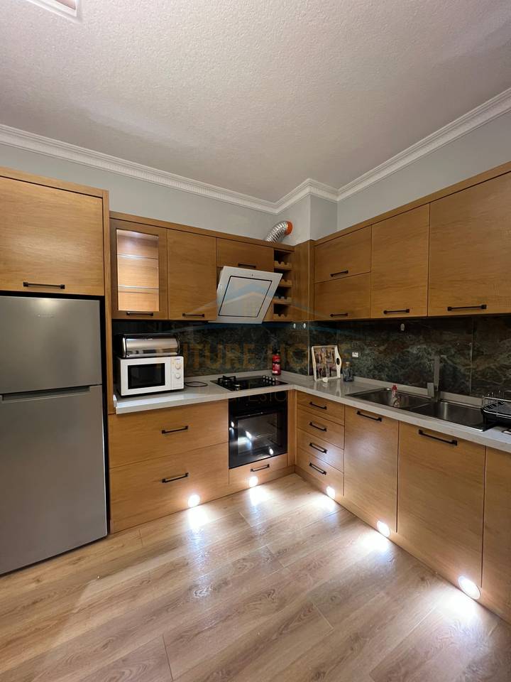 Rent, Apartment 3+1+2, Dry Lake, Tirana