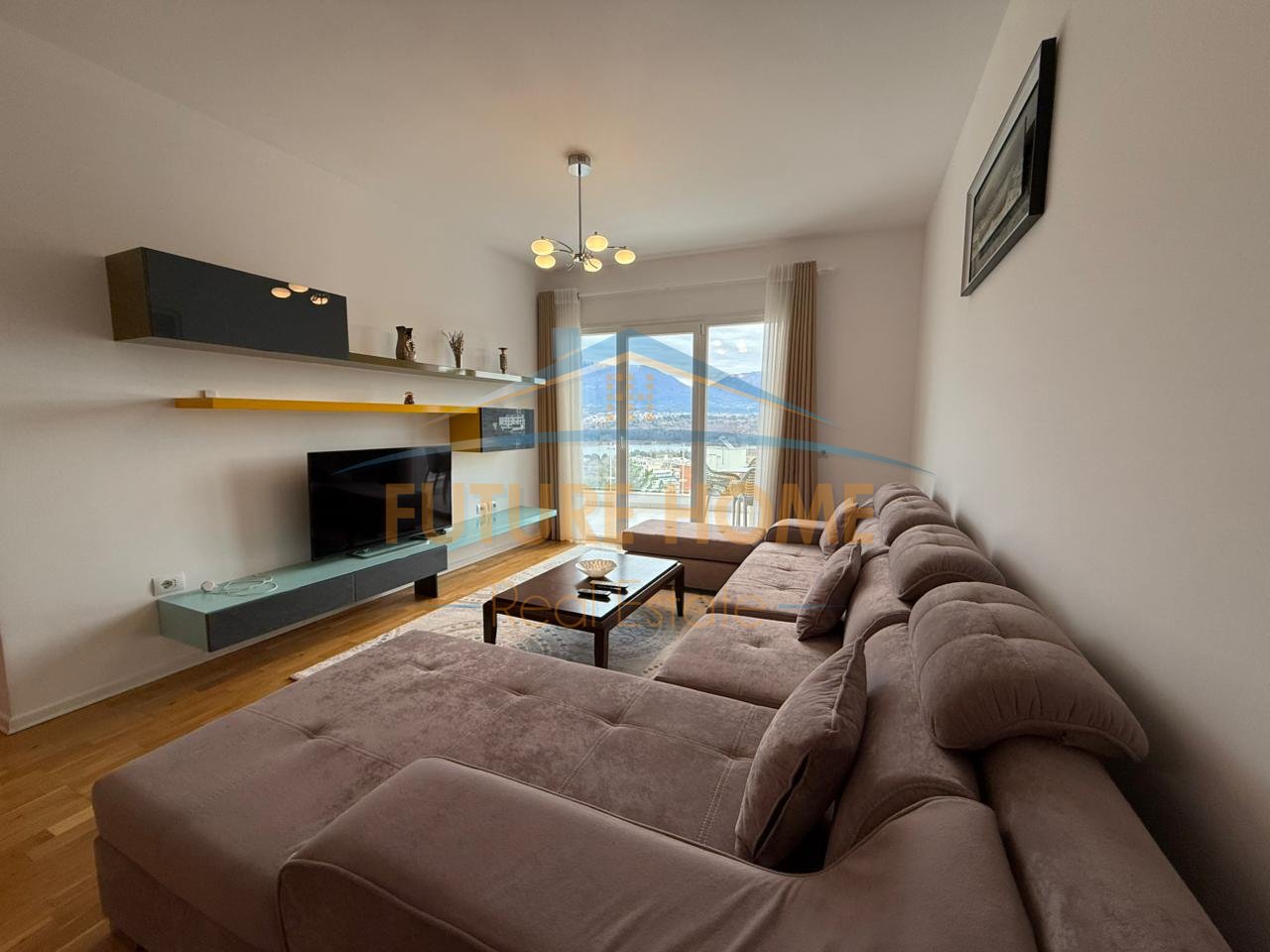 Qera, Apartament 2+1+2, Kopshti Botanik, Tiranë.