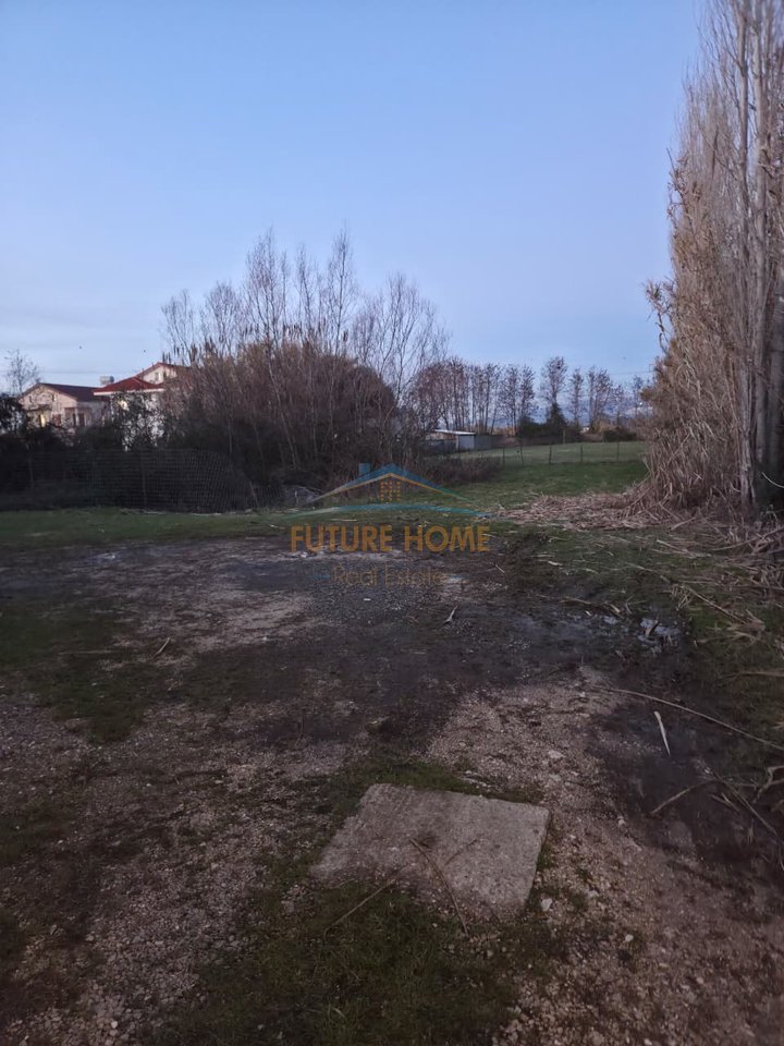 For sale, Building + Land, Laknas, Tirana.