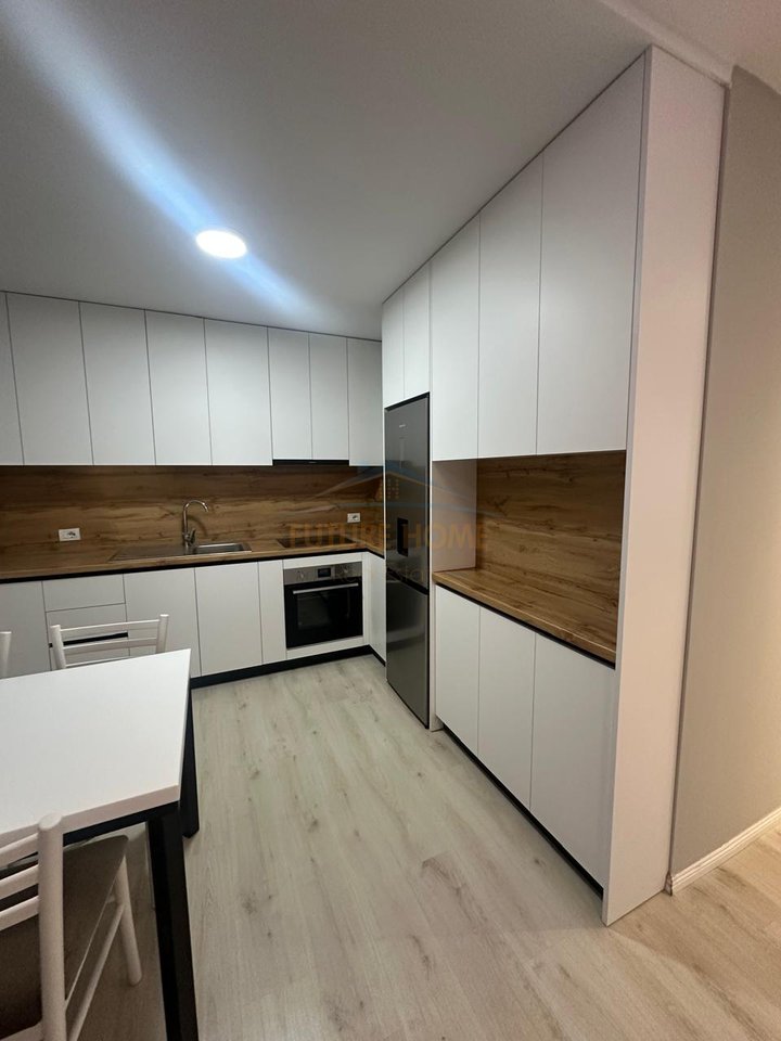 Qera, Apartament 2+1, Unaza e Re, Tiranë,