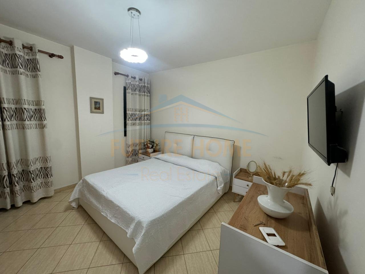 Qera,Apartament 2+1, Fresk, Tirane